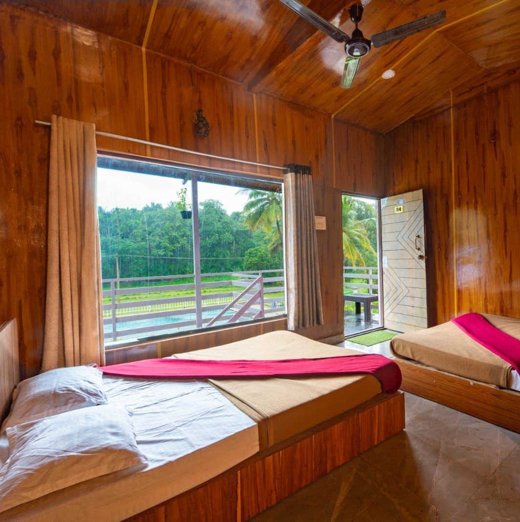 dandeli resorts room at [dandeli stay inn]